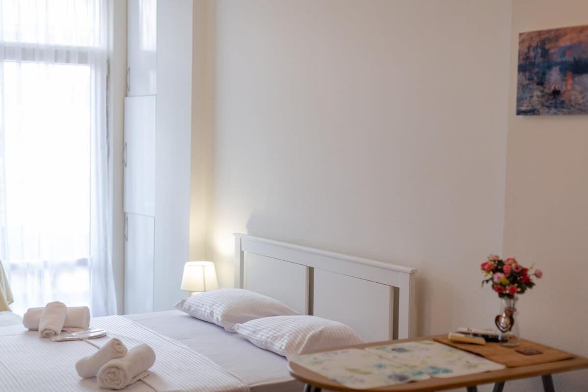 Cozy Studio Apartment In The Heart Of Batum Exteriör bild